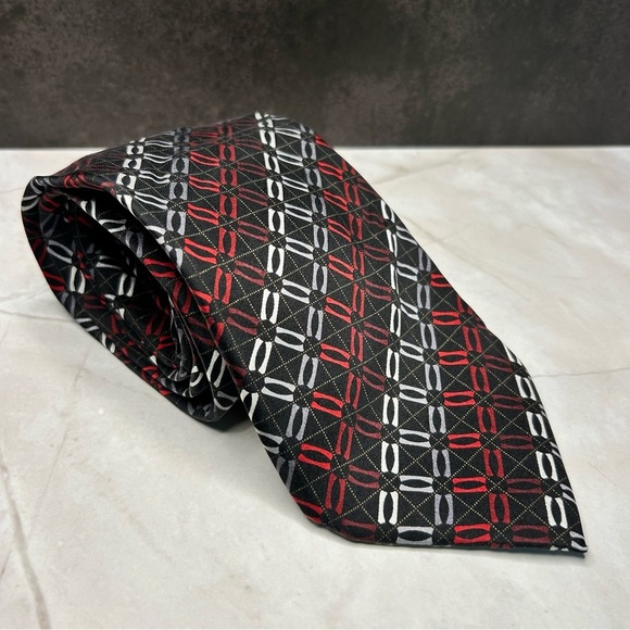 Croft & Barrow 61” Silk Black and Red Patterned Tie - Picture 1 of 3